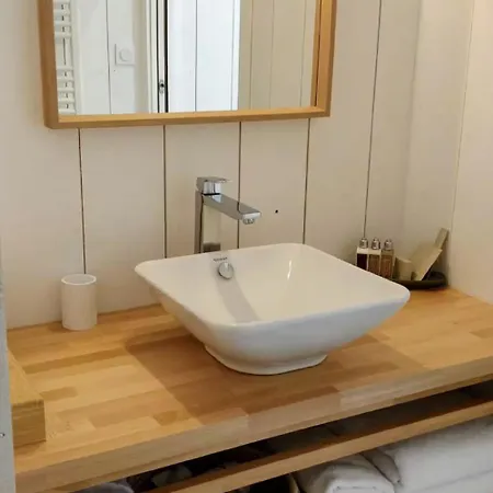 Apartment Is A Luxurious Comfortable With Heated Pool Lège-Cap-Ferret